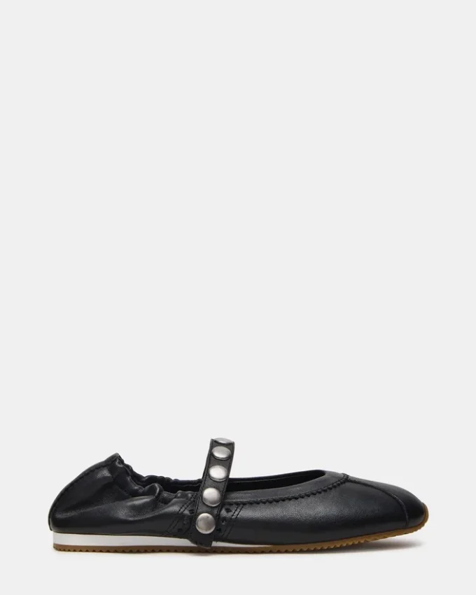 Anaya de cuero negro con tachuelas Anaya de cuero negro con tachuelas