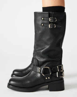 Astor de cuero negro