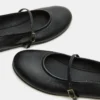 Besette de cuero negro Besette de cuero negro