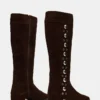 Botas altas de ante marrón con tachuelas Dingo Botas altas de ante marrón con tachuelas Dingo