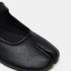 Calara de cuero negro Calara de cuero negro