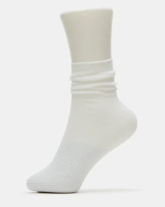Calcetines cortos holgados de rejilla blancos