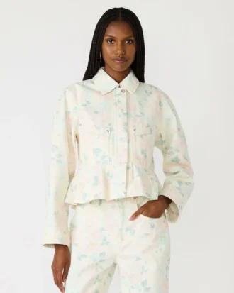 Chaqueta floral Sloan en color melocotón beige