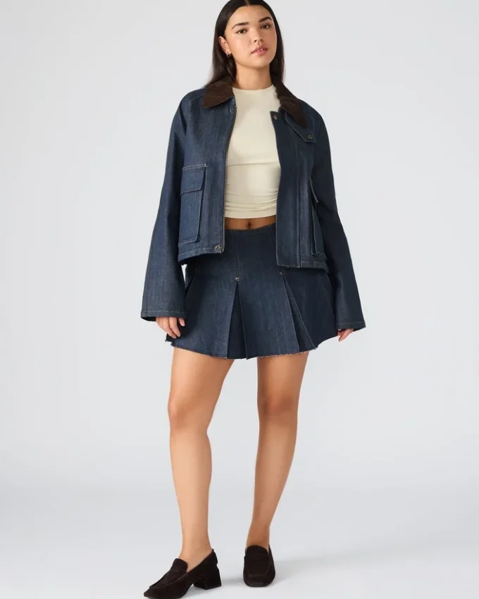 Chaqueta Justina Barn en índigo oscuro Chaqueta Justina Barn en índigo oscuro