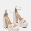 Cuero blanco retro Cuero blanco retro