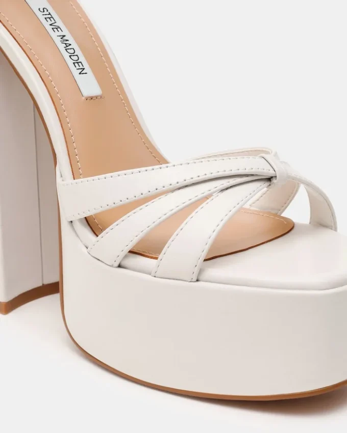 Cuero blanco retro Cuero blanco retro