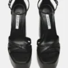 Cuero negro retro Cuero negro retro
