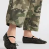 Delara Negro con múltiples pedrería Delara Negro con múltiples pedrería