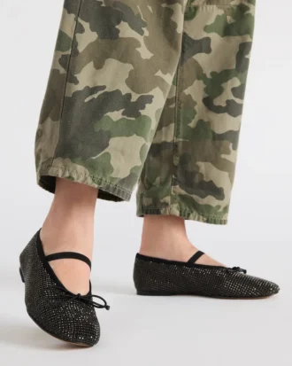 Delara Negro con múltiples pedrería