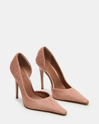 Elegante color moca