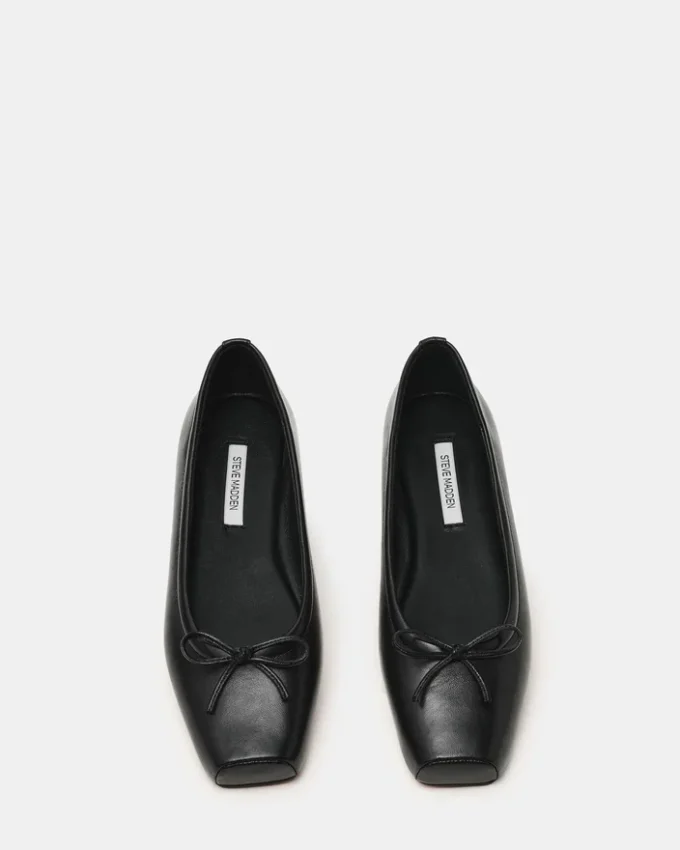 Eleve de cuero negro Eleve de cuero negro