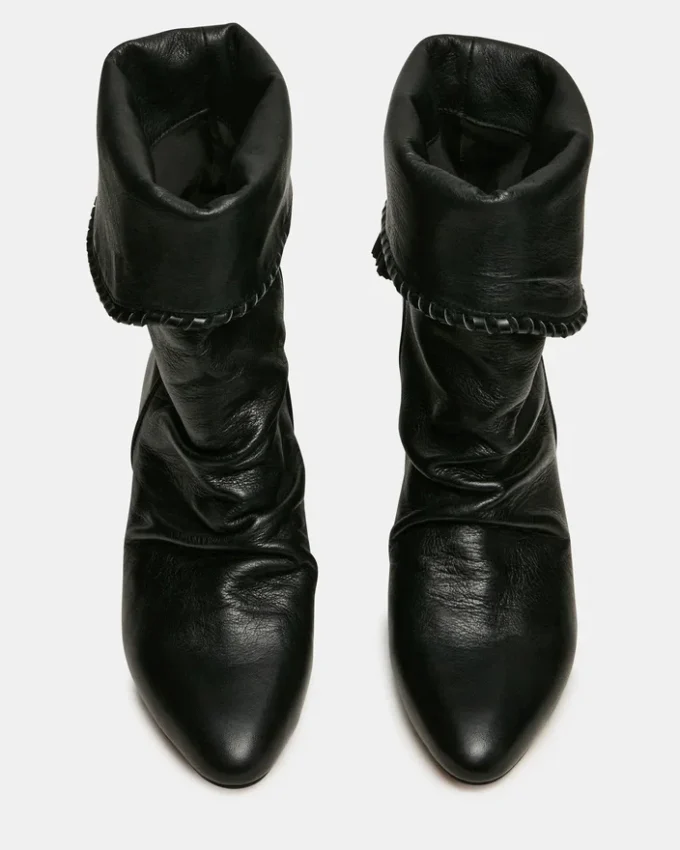 Enaya de cuero negro Enaya de cuero negro