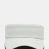 Gorra con visera bordada, color blanco Gorra con visera bordada, color blanco