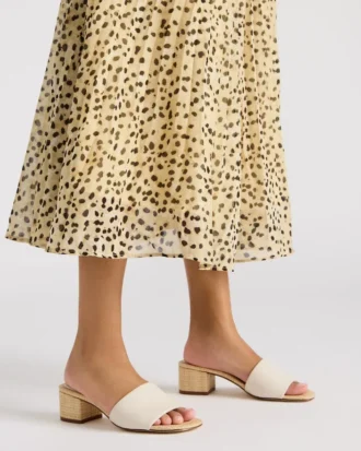 Hailee Cuero hueso