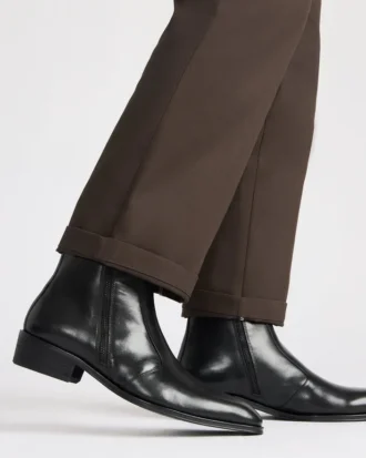 Haynes de cuero negro