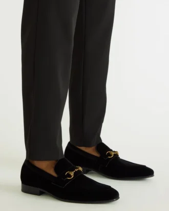Jakiro de terciopelo negro