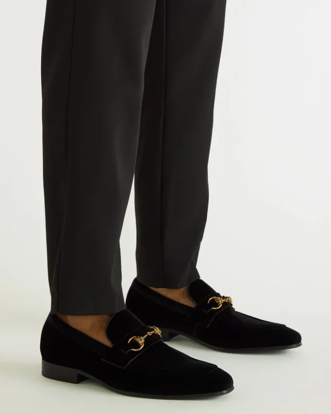 Jakiro de terciopelo negro Jakiro de terciopelo negro