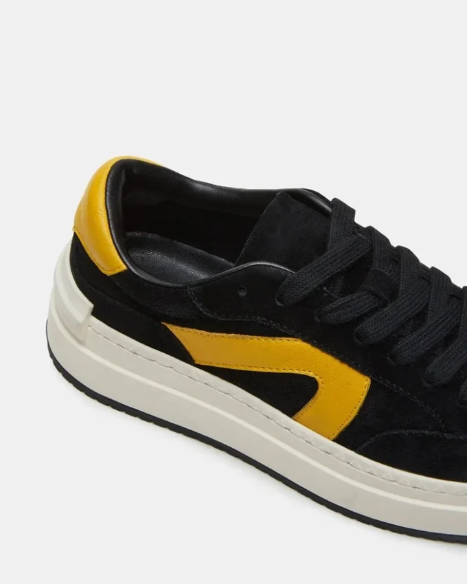 Kickflip de ante negro Kickflip de ante negro