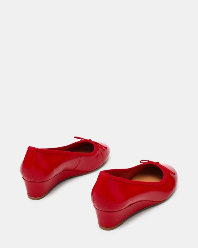 Klutzy rojo charol Klutzy rojo charol