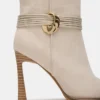 Kyndall de ante color hueso Kyndall de ante color hueso