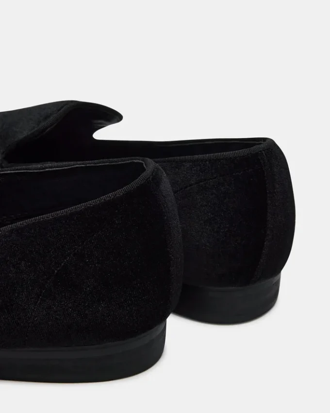 Laight Black Velvet