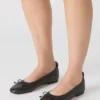 Lanti de cuero negro