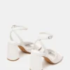 Mandy de piel blanca Mandy de piel blanca
