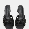 Marano de cuero negro