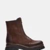 Milton Brown de piel