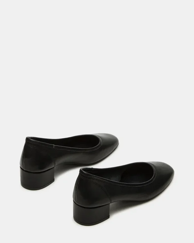 Mollie de cuero negro Mollie de cuero negro