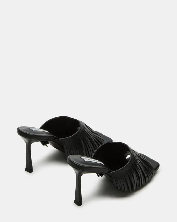Morina de cuero negro Morina de cuero negro