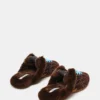 Mules Aziel de ante marrón chocolate con pelo sintético
