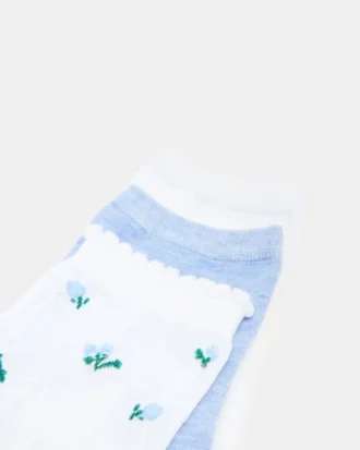Pack de 3 pares de calcetines con estampado floral en blanco y multicolor Pack de 3 pares de calcetines con estampado floral en blanco y multicolor