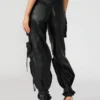 Pantalón Duo de cuero vegano negro Pantalón Duo de cuero vegano negro