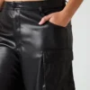 Pantalón Duo de cuero vegano negro Pantalón Duo de cuero vegano negro