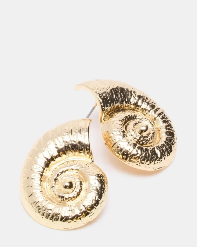 Pendientes con forma de concha de mar dorados Pendientes con forma de concha de mar dorados