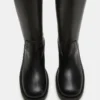 Riggs de cuero negro para pantorrillas anchas