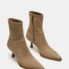 Stasia Taupe Stasia Taupe