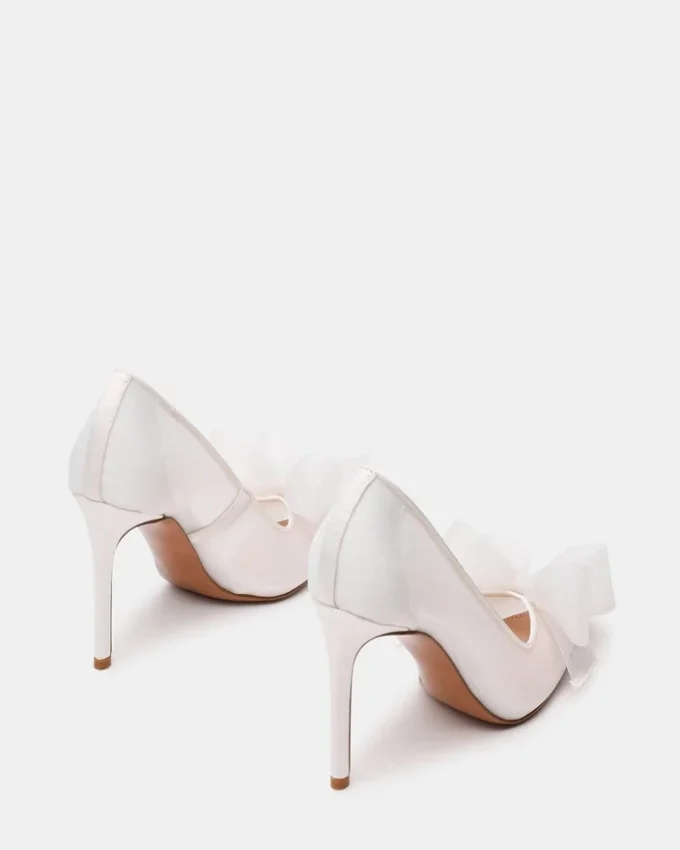 Taffy White Taffy White