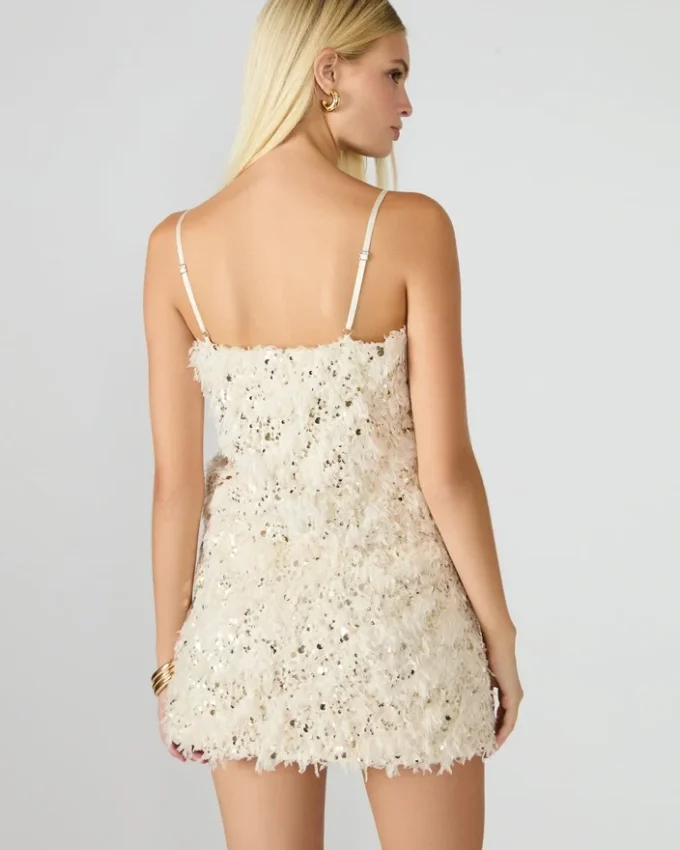 Top Blakelyn Feather en color marfil Top Blakelyn Feather en color marfil
