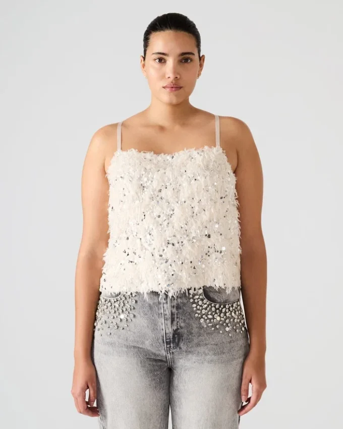 Top Blakelyn Feather en color marfil Top Blakelyn Feather en color marfil