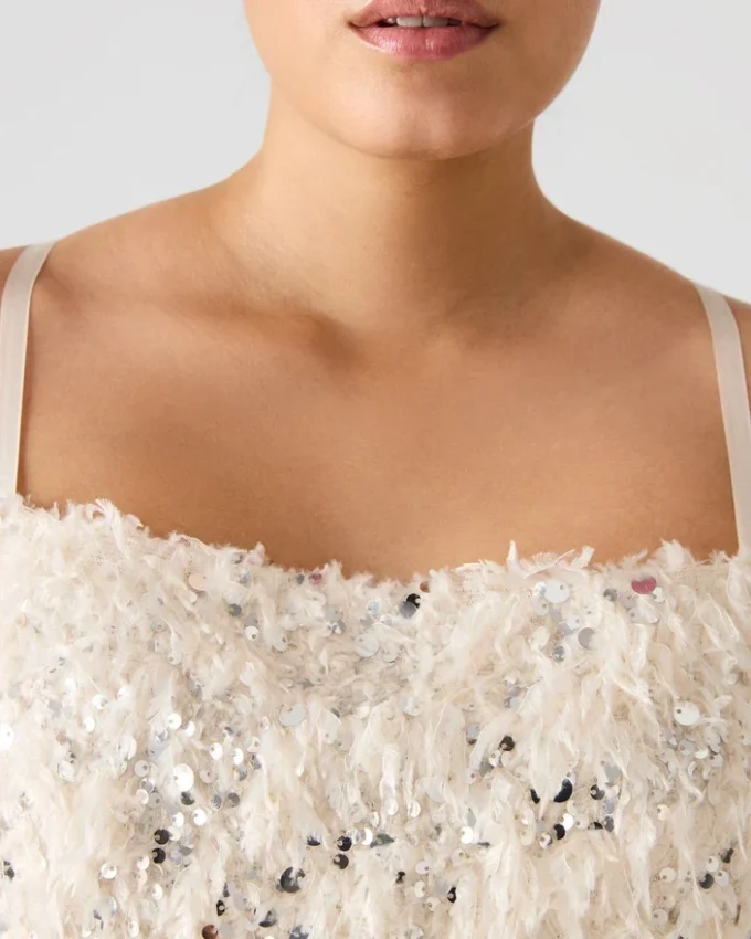 Top Blakelyn Feather en color marfil Top Blakelyn Feather en color marfil