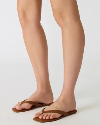 Trella de cuero marrón claro