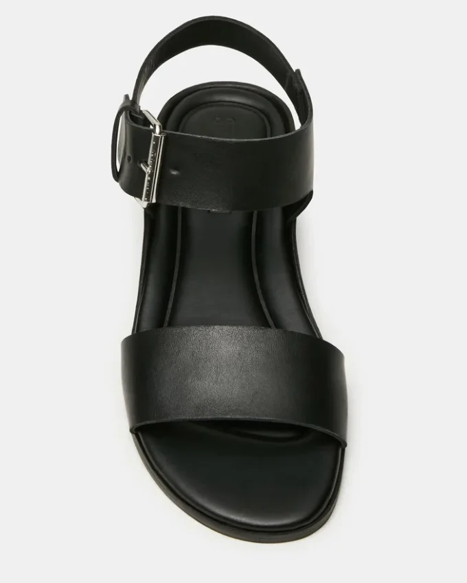 Vaeda de cuero negro