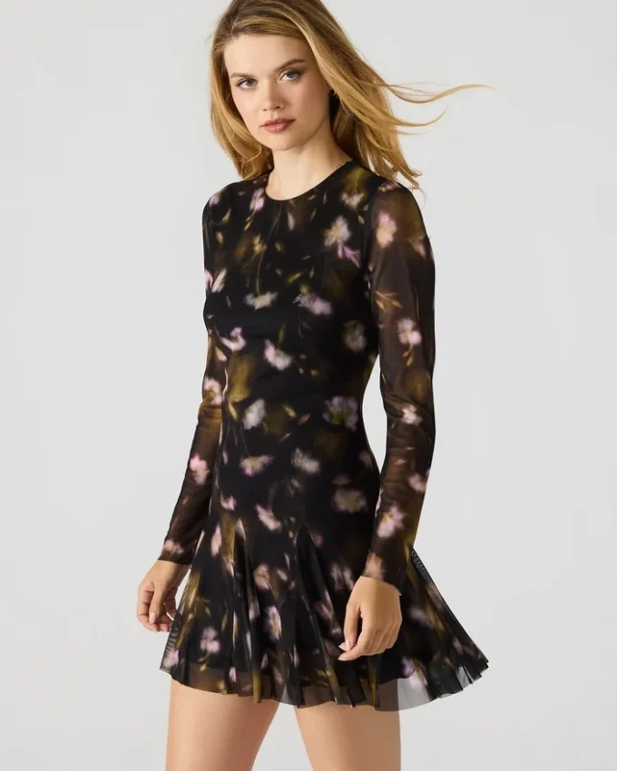 Vestido Bliss con estampado floral negro
