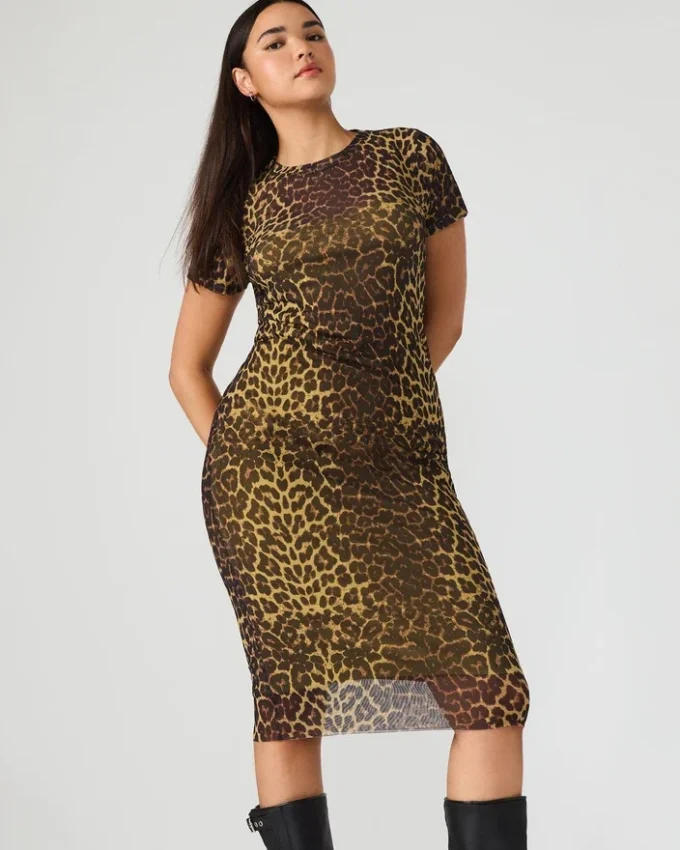 Vestido Hailee de manga corta con estampado Hot Spots Vestido Hailee de manga corta con estampado Hot Spots